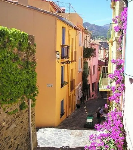 2fan4 Intra-murros Proche Apartment *